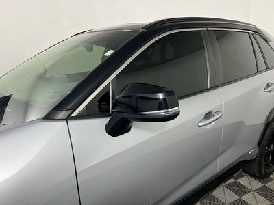 2022 Toyota RAV4 Hybrid - Photo 10
