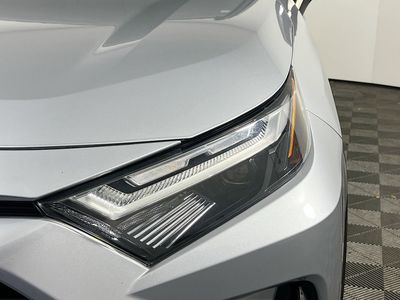 2022 Toyota RAV4 Hybrid - Photo 9