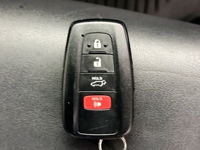 2022 Toyota RAV4 Hybrid - Photo 32