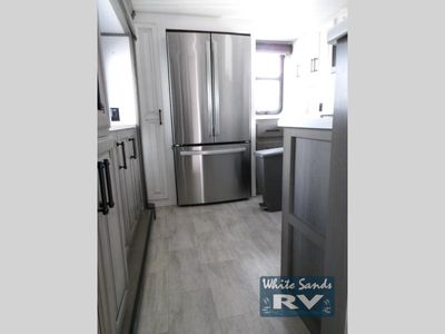 2023 Keystone RV Montana - Photo 12