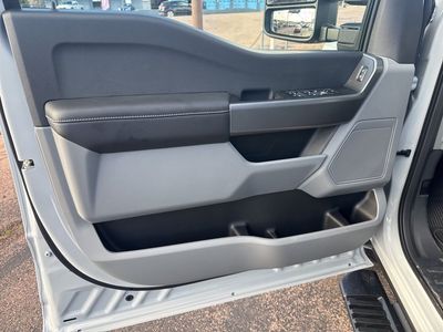 2026 Ford F-350SD — photo 17 view