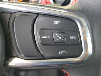 2023 Jeep Wrangler — photo 24 view