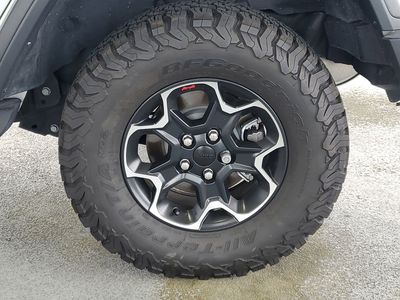 2023 Jeep Wrangler — photo 7 view