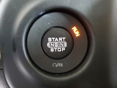 2023 Jeep Wrangler — photo 30 view