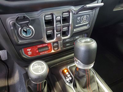 2023 Jeep Wrangler — photo 28 view