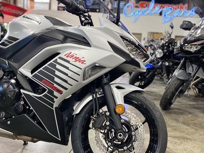 2026 Kawasaki Ninja 650 ABS — interior view