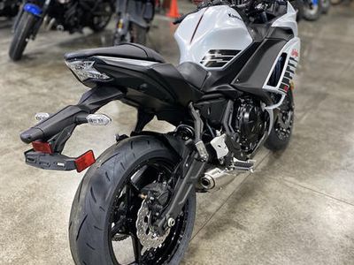 2026 Kawasaki Ninja 650 ABS — photo 11 view