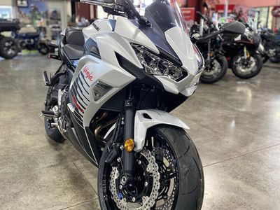 2026 Kawasaki Ninja 650 ABS — detail view