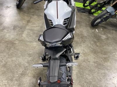 2026 Kawasaki Ninja 650 ABS — photo 12 view
