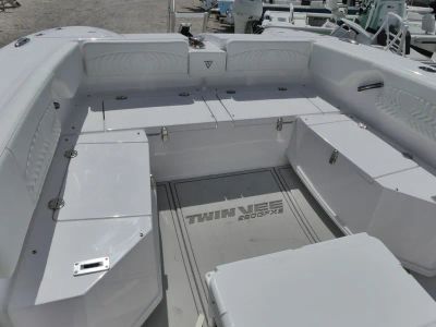 2026 Twin Vee 260 GFX2 - Photo 14