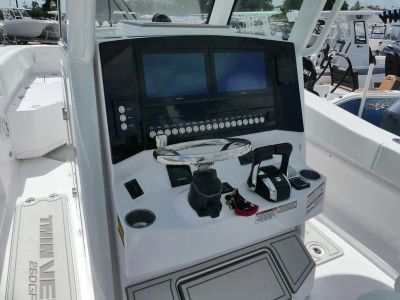 2026 Twin Vee 260 GFX2 - Photo 12