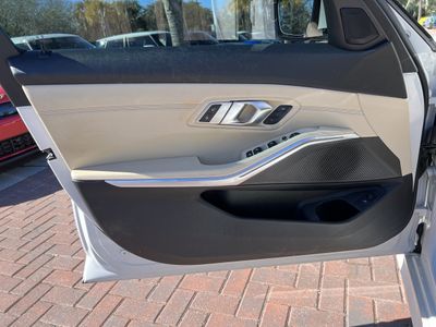 2019 BMW 3 Series 330i - Photo 14