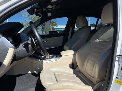 2019 BMW 3 Series 330i - Photo 16