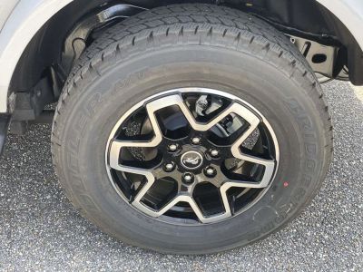 2026 Ford Bronco — photo 9 view