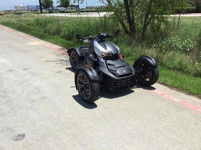 2025 Can-Am Ryker Rotax 600 ACE in CUSTOM — front three-quarter view
