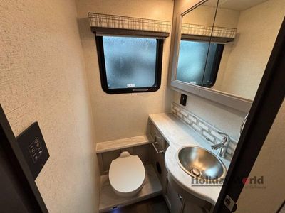 2024 Thor Motor Coach Aria - Photo 17