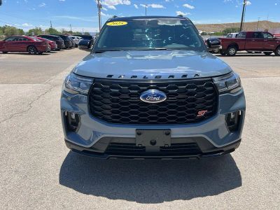 2025 Ford Explorer — side profile view