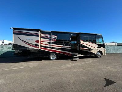 2016 Winnebago Vista LX — photo 8 view