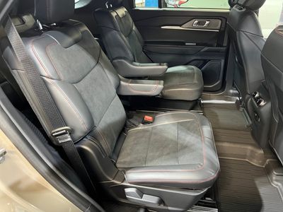 2026 Ford Explorer - Photo 14