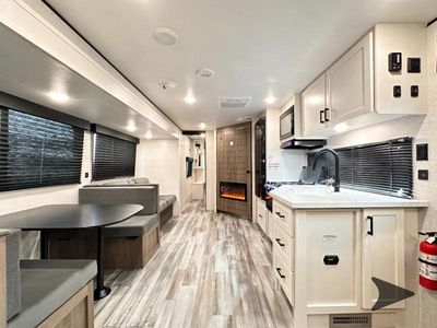 2025 Jayco Jay Flight SLX — photo 23 view