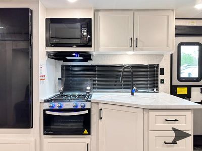 2025 Jayco Jay Flight SLX — photo 28 view