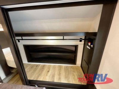 2025 Forest River RV Sabre - Photo 31