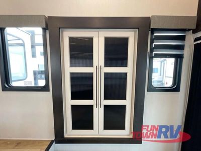 2025 Forest River RV Sabre - Photo 20