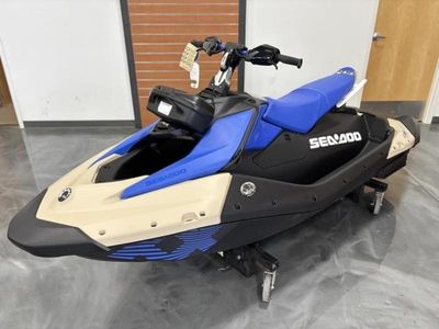 2025 Sea-Doo Spark Trixx for 3 Rotax 900 ACE - 90 iBR and Audio — rear three-quarter view