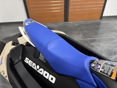 2025 Sea-Doo Spark Trixx for 3 Rotax 900 ACE - 90 iBR and Audio — photo 10 view