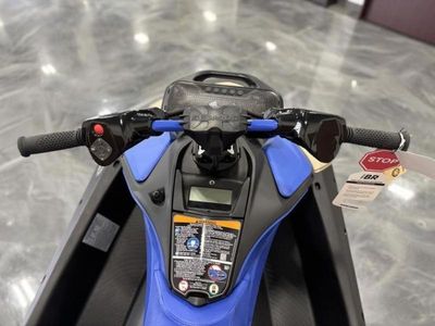 2025 Sea-Doo Spark Trixx for 3 Rotax 900 ACE - 90 iBR and Audio — photo 9 view