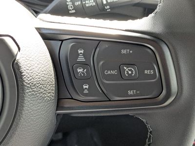 2026 Jeep Wrangler — photo 25 view