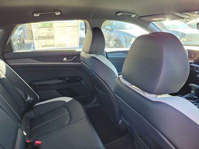 2026 Kia K5 — photo 28 view