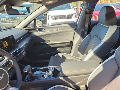2026 Kia K5 — photo 8 view