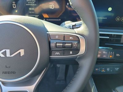 2026 Kia K5 — photo 12 view