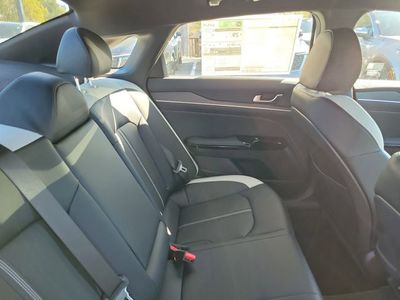 2026 Kia K5 — photo 29 view
