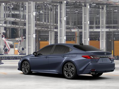 2026 Toyota Camry - Photo 8