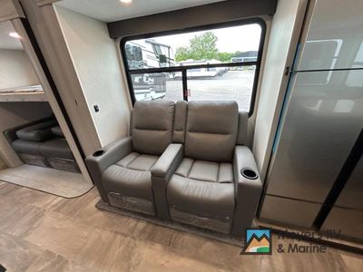 2026 Coachmen RV Chaparral - Photo 15