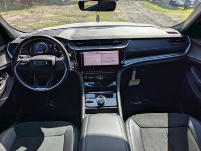 2026 Jeep Grand Cherokee - Photo 16