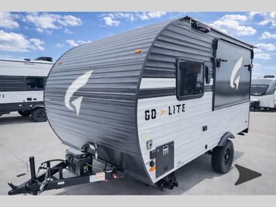 2026 Wayfinder RV GO LITE — front three-quarter view
