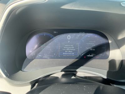 2024 Toyota Highlander — photo 10 view