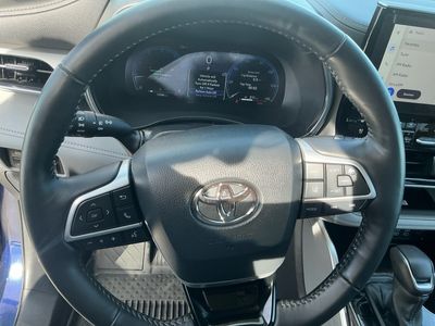 2024 Toyota Highlander — photo 13 view