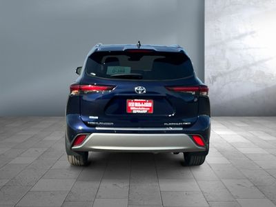 2024 Toyota Highlander — detail view