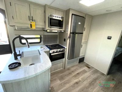 2025 Coachmen RV Catalina Legacy - Photo 25
