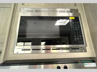 2025 Coachmen RV Catalina Legacy - Photo 28