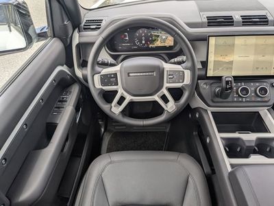 2026 Land Rover Defender 130 - Photo 15
