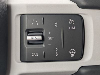 2026 Land Rover Defender 130 - Photo 25