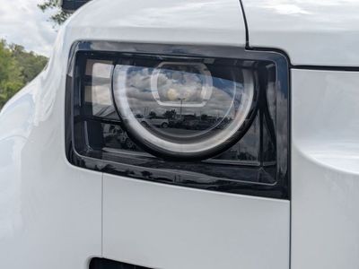 2026 Land Rover Defender 130 - Photo 9
