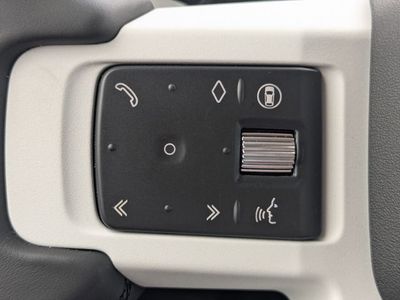 2026 Land Rover Defender 130 - Photo 24