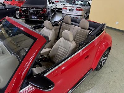 2013 Volkswagen Beetle Convertible - Photo 10