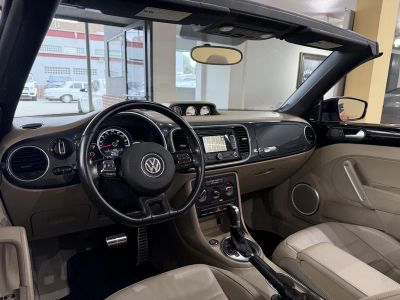 2013 Volkswagen Beetle Convertible - Photo 11